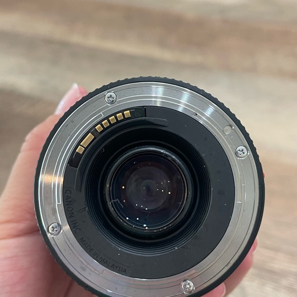 Canon 75-300mm lens - Picture 5 of 6